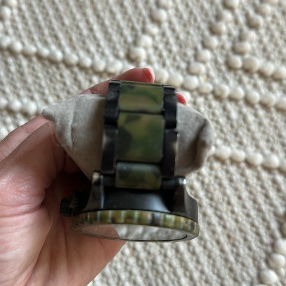 NIXON 51-30 camo watch - Picture 3 of 5